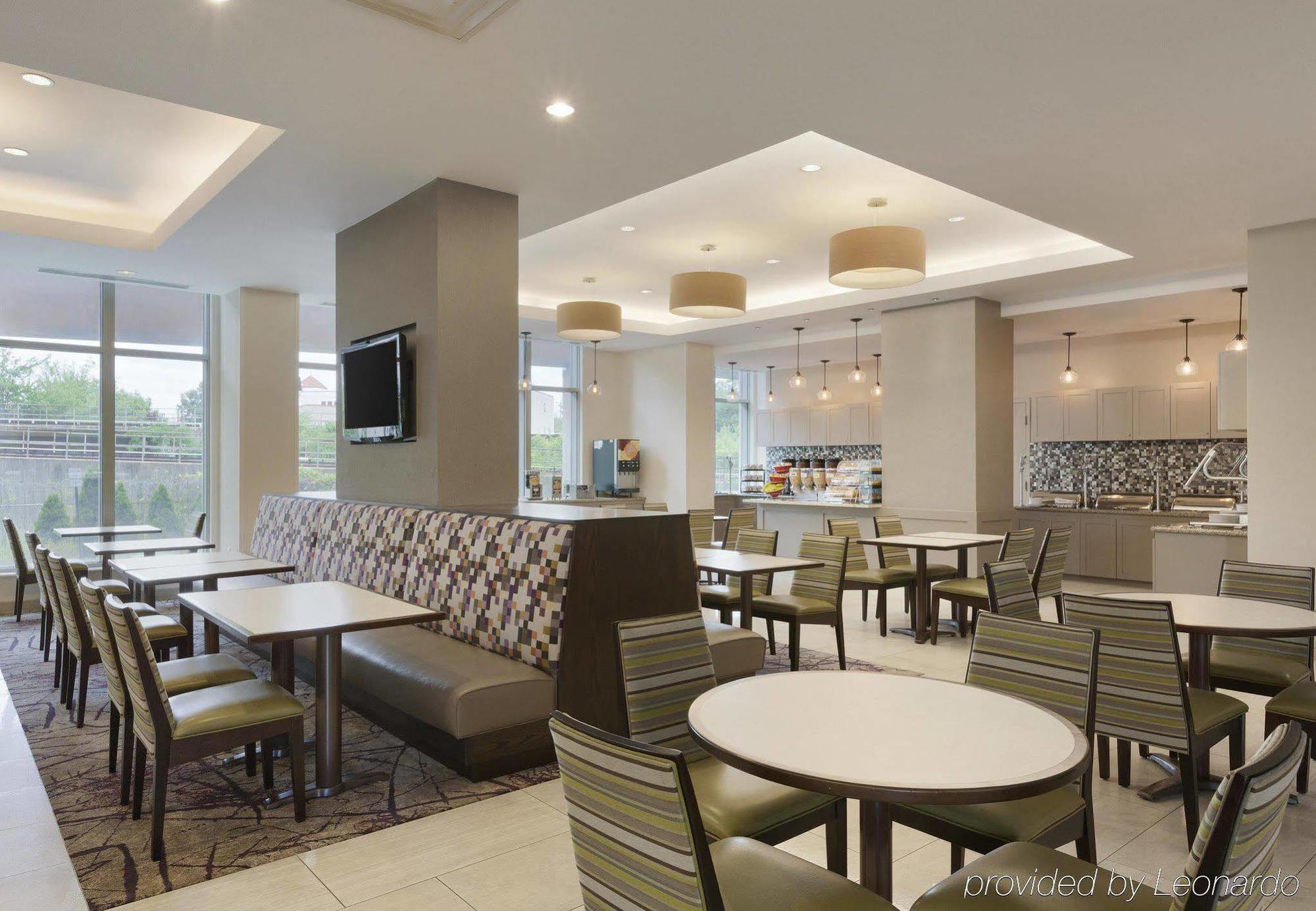 Residence Inn Alexandria Old Town South At Carlyle Étterem fotó