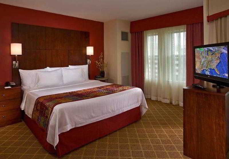Residence Inn Alexandria Old Town South At Carlyle Kültér fotó